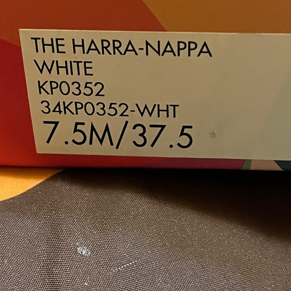 Katy Perry Collections White Flats with Black Symbols - Picture 5 of 5